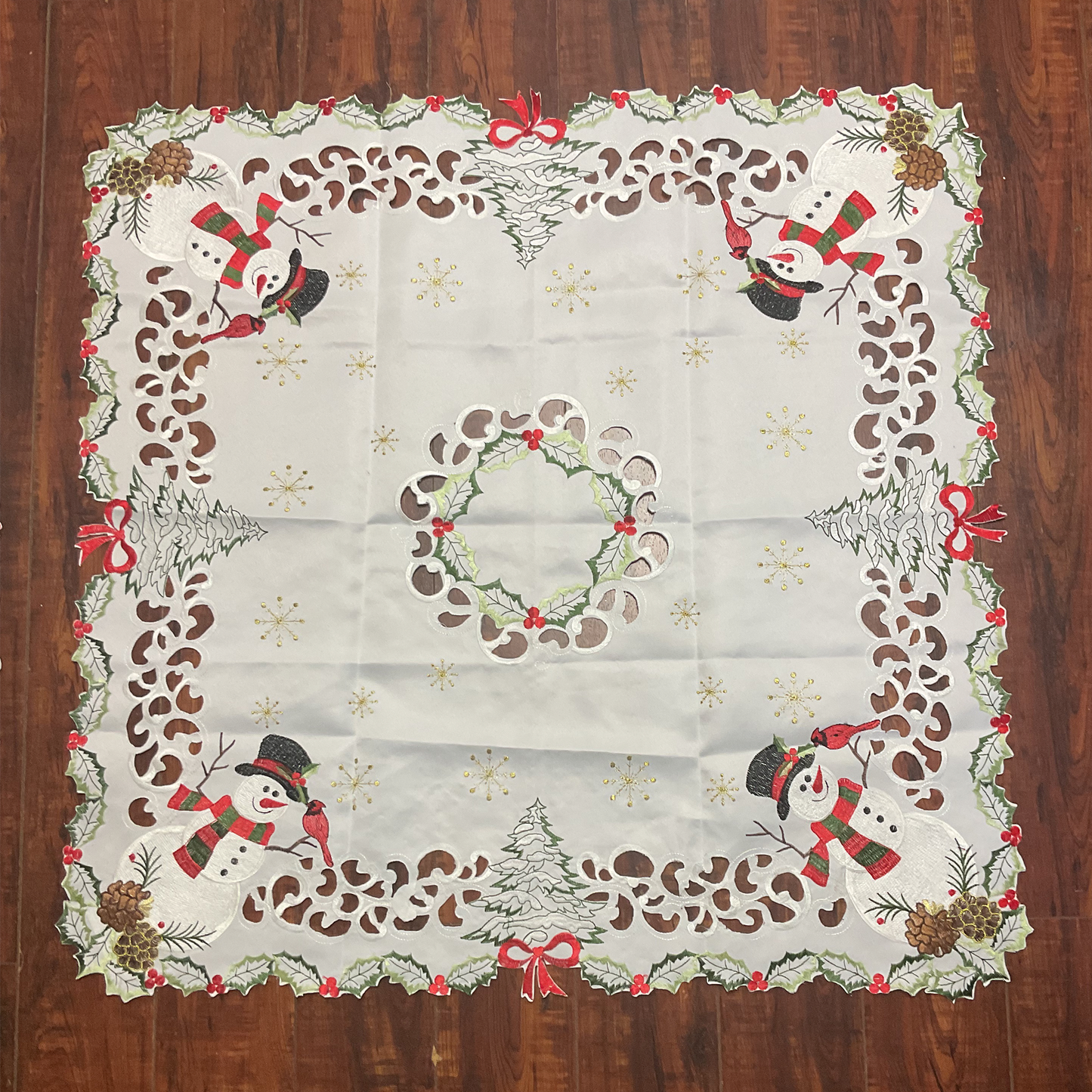 Christmas Décor Table Cover, Curtains, and Liner (4 Pice )