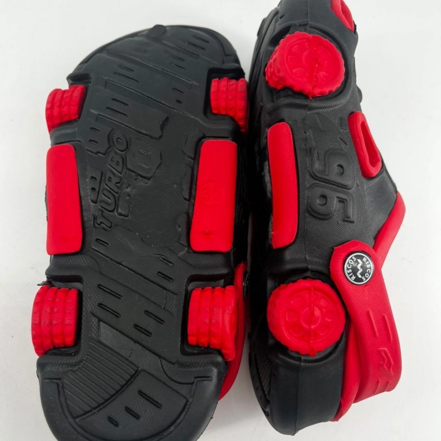 Disney Cars Lightning McQueen 96 Slip-ons for Children (Black, Size 35)