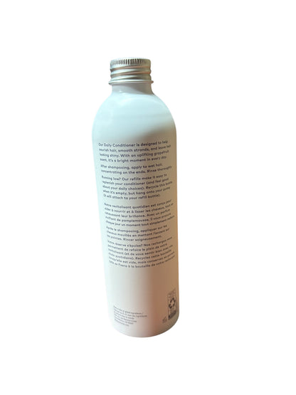 Beautycounter Daily Conditioner Refill in the Bright Grapefruit Scent (275 ml / 9.29 fl oz) (Brand New with Box)